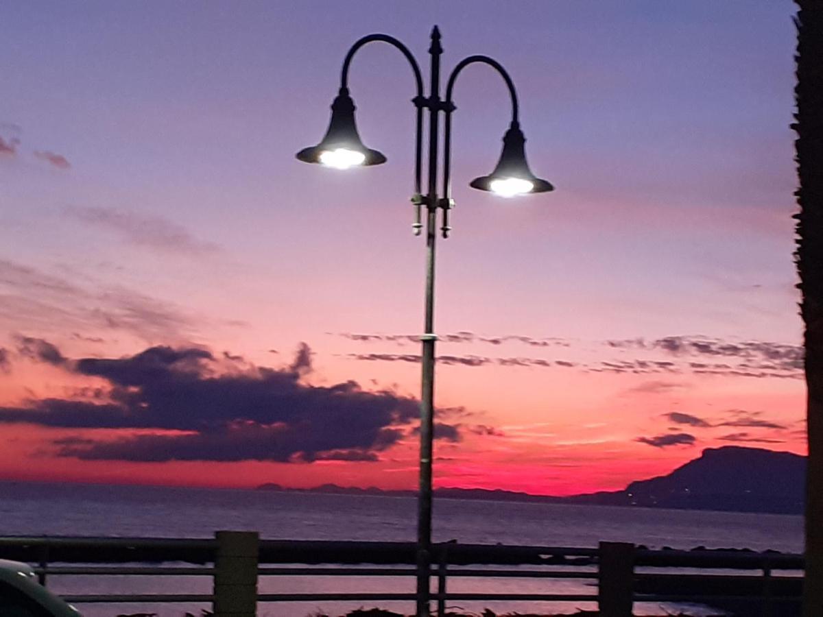 Azzurra Casa Vacanza Ventimiglia Zewnętrze zdjęcie